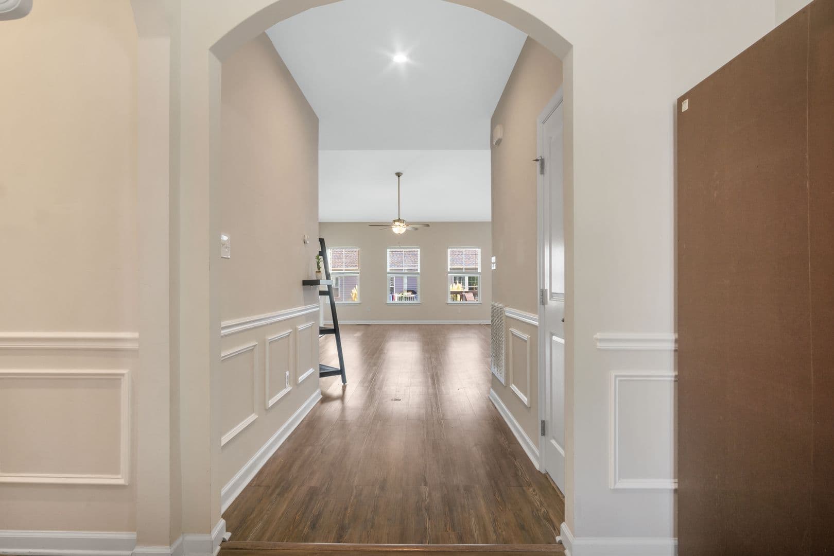 Williamsburg House: 406 Boltons Mill Pkwy