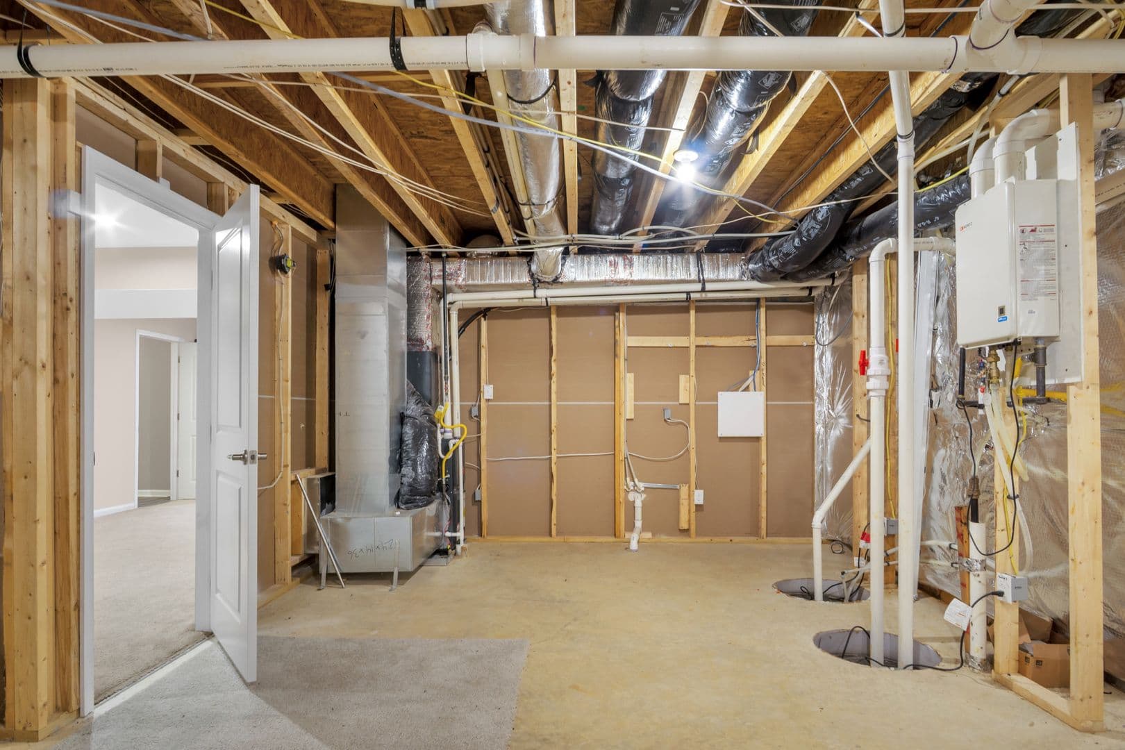 Williamsburg House: 406 Boltons Mill Pkwy