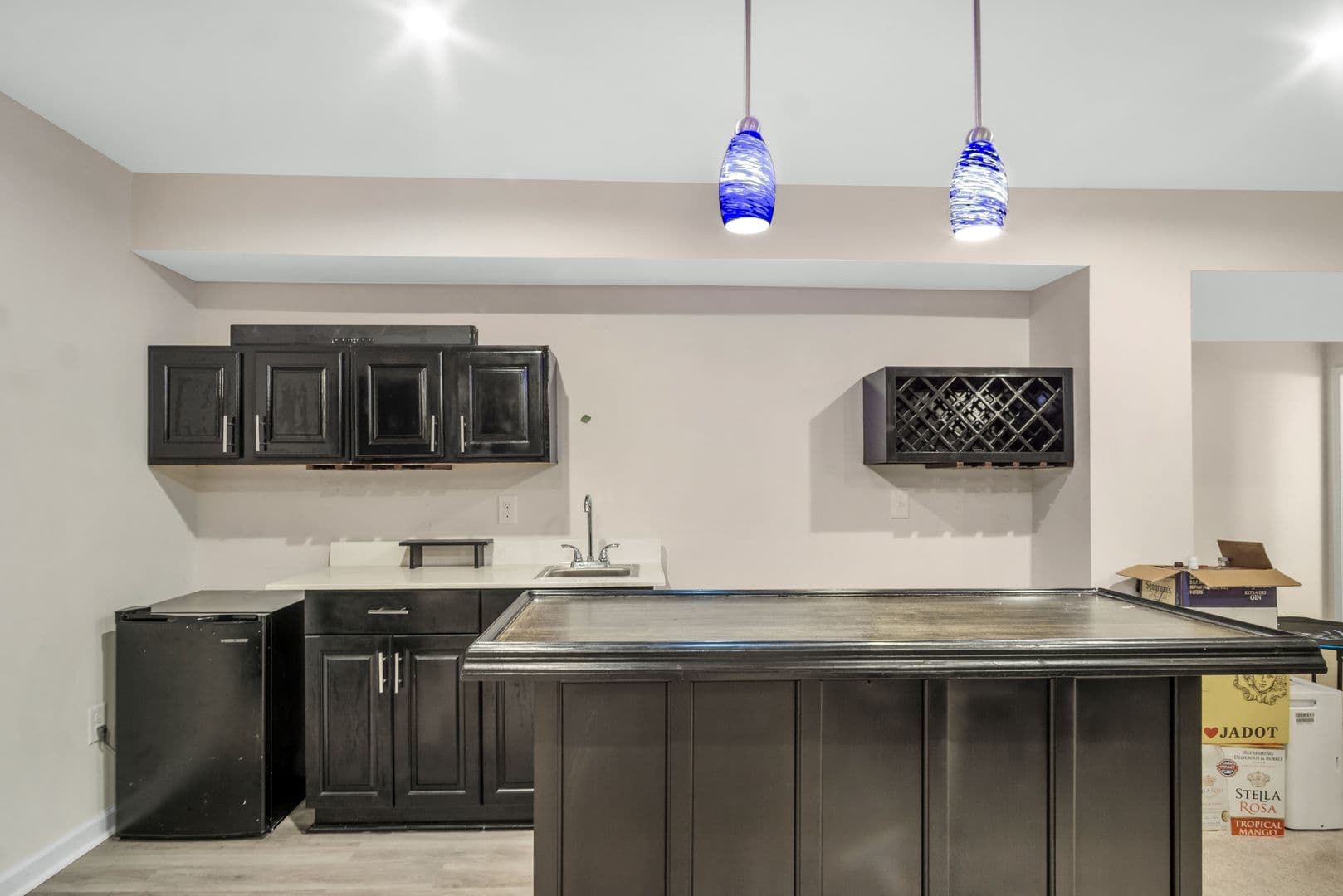 Williamsburg House: 406 Boltons Mill Pkwy