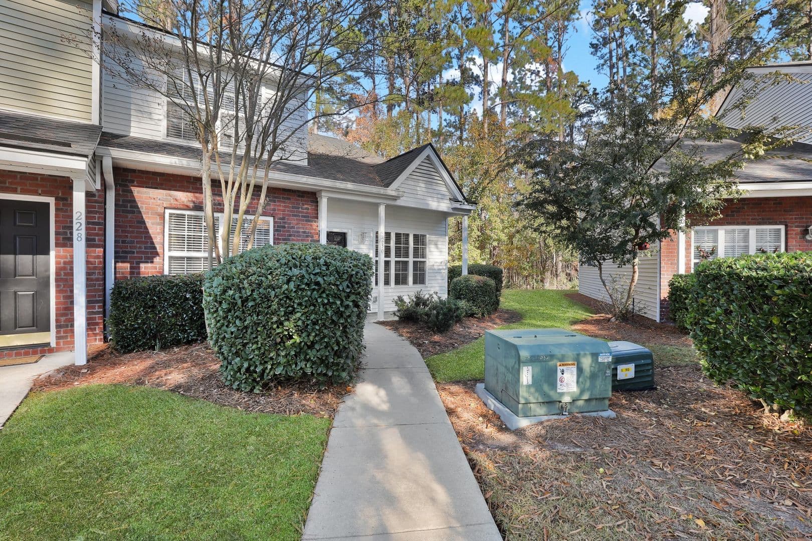 Bluffton House: 230 North Circle