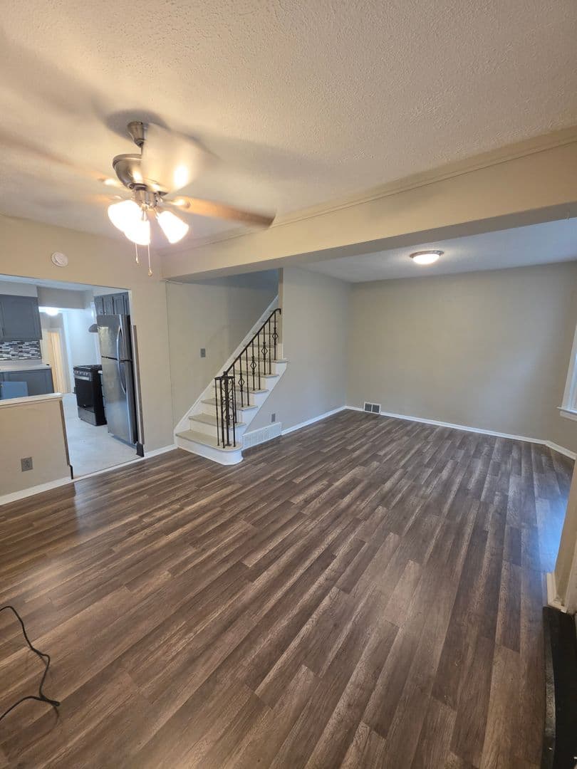 Cleveland Apartment: 3664 W 48th St