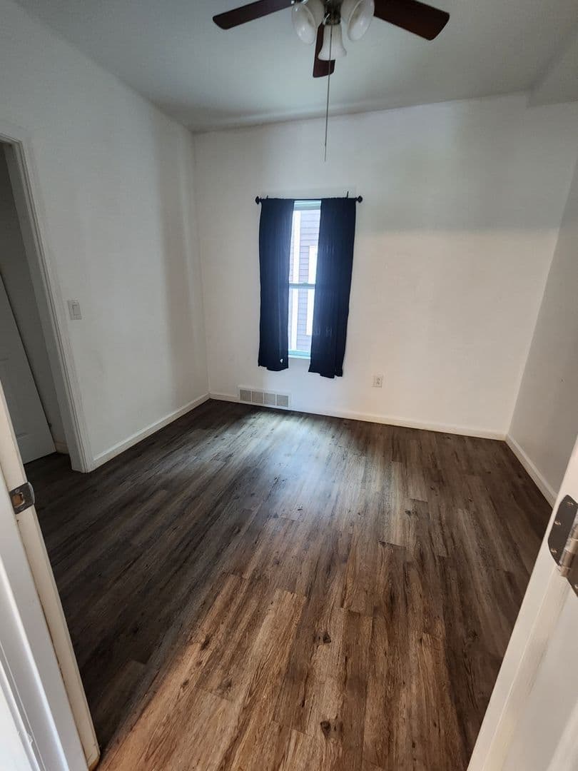 Cleveland Apartment: 3661 W. 47th