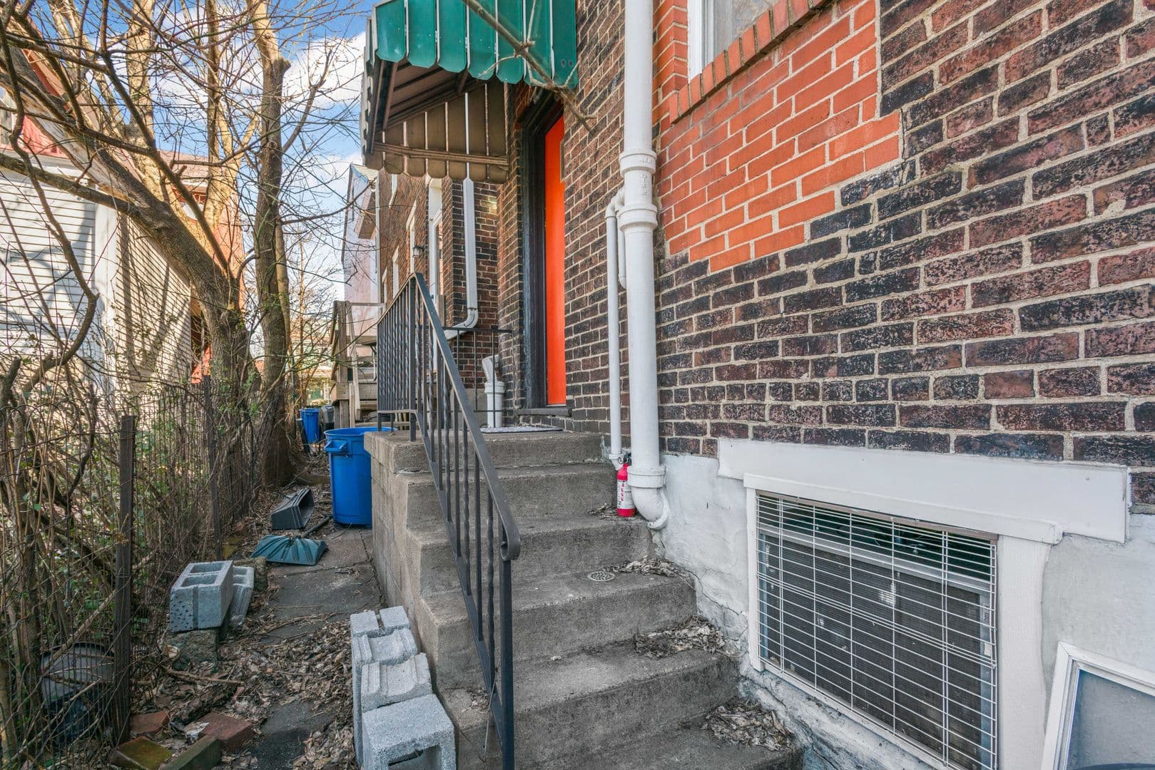 Pittsburgh Townhome: 4047 Geneva St