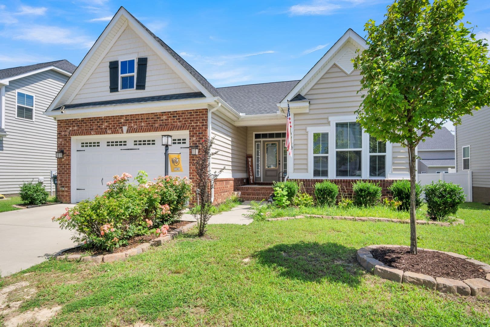 Williamsburg House: 406 Boltons Mill Pkwy