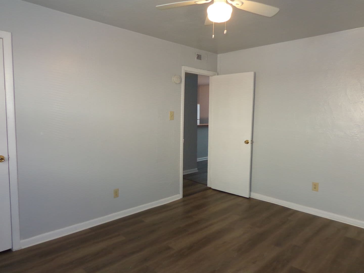 Norfolk Apartment: 1428 Picadilly Street