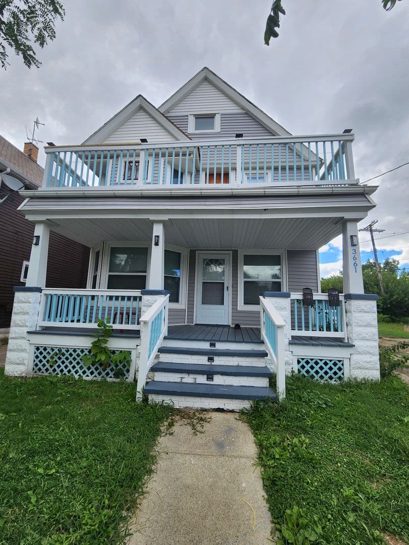 Cleveland Apartment: 3661 W. 47th