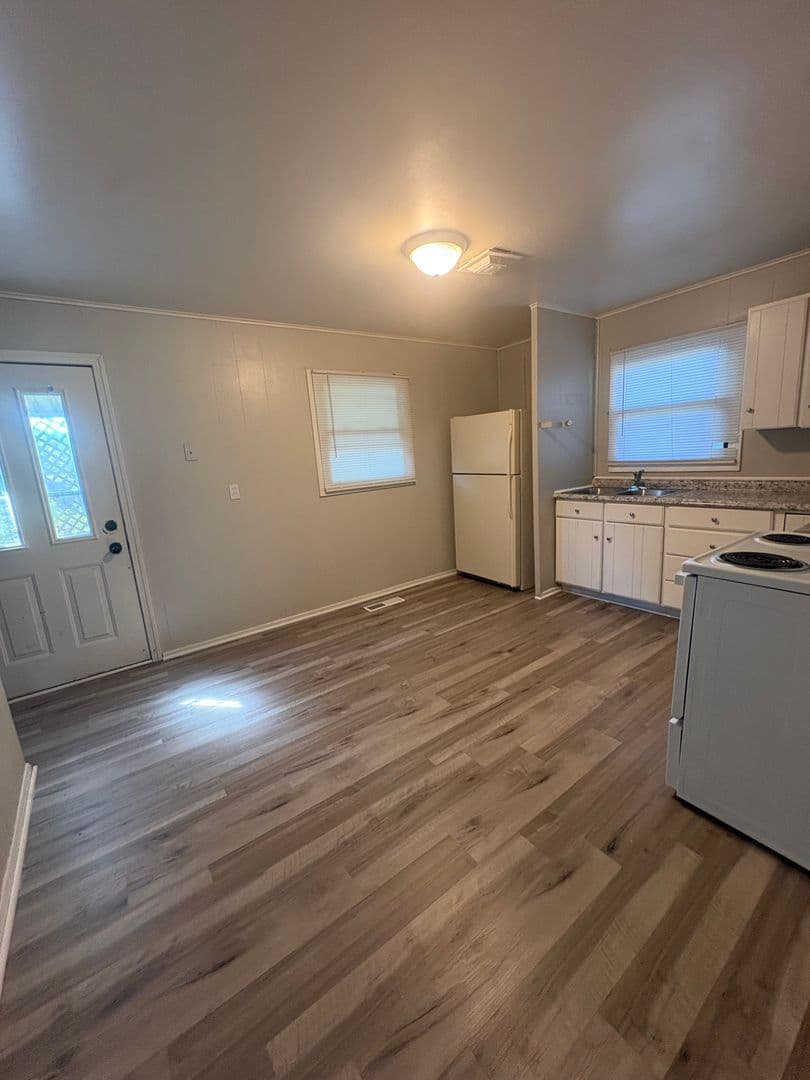 Dayton House: 4550 Freudenberger Ave
