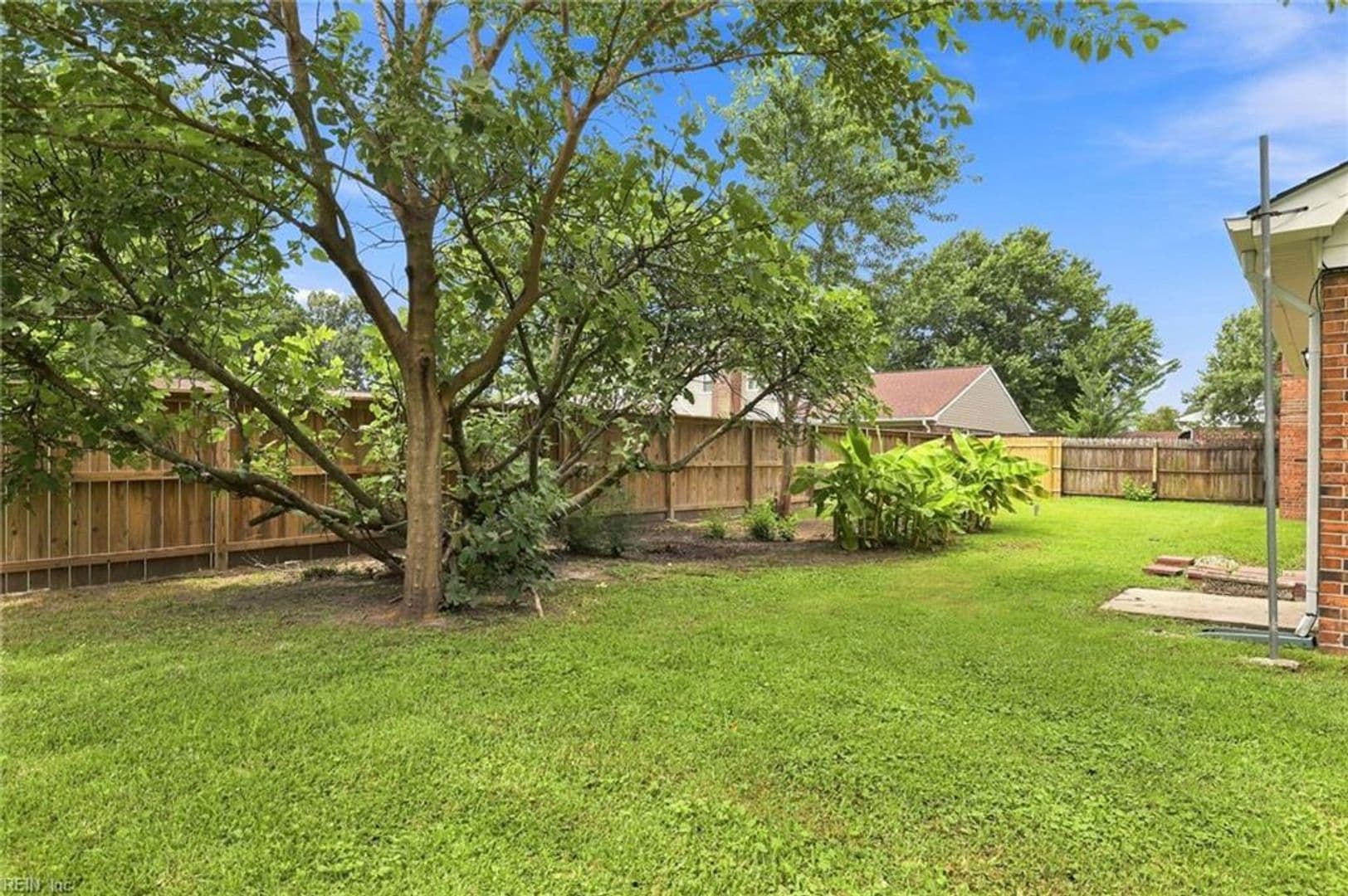 Virginia Beach House: 401 Moorland Drive