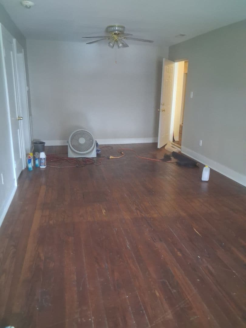 Turtle Creek Apartment: 1511-1513 Maple Avenue