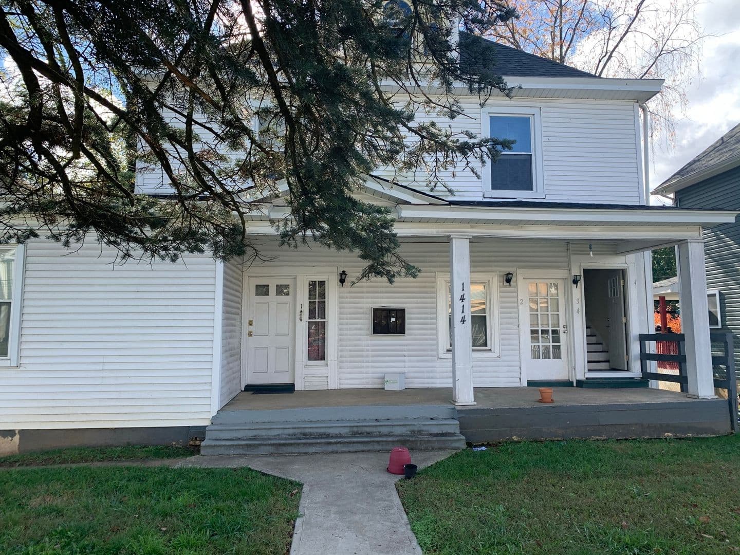 Roanoke Apartment: 1414 Chapman Avenue SW