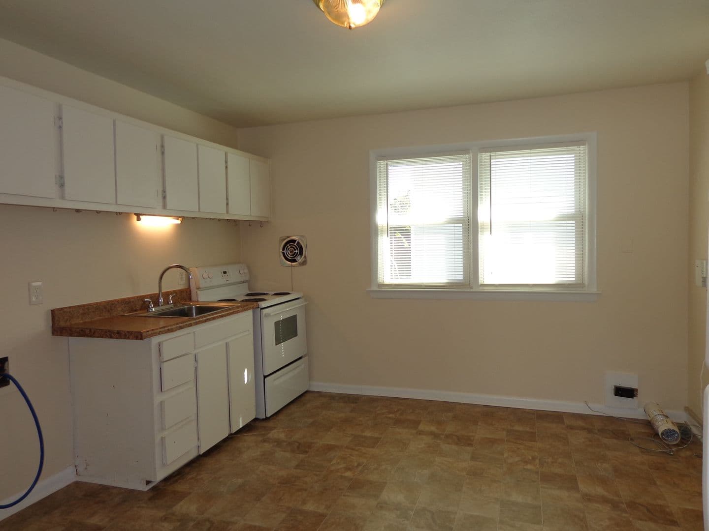 Virginia Beach Apartment: 4626 Coronet Avenue