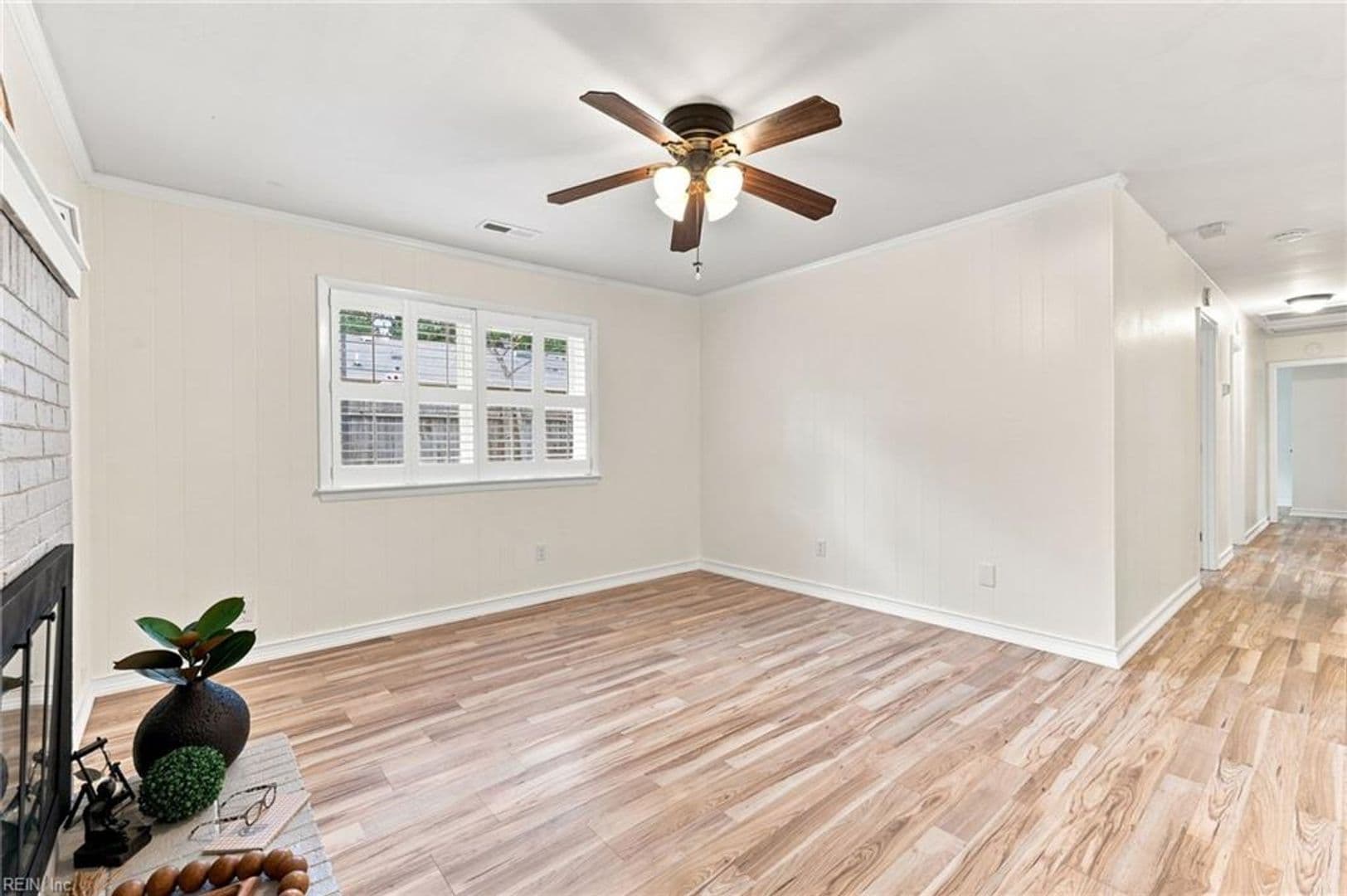 Virginia Beach House: 401 Moorland Drive