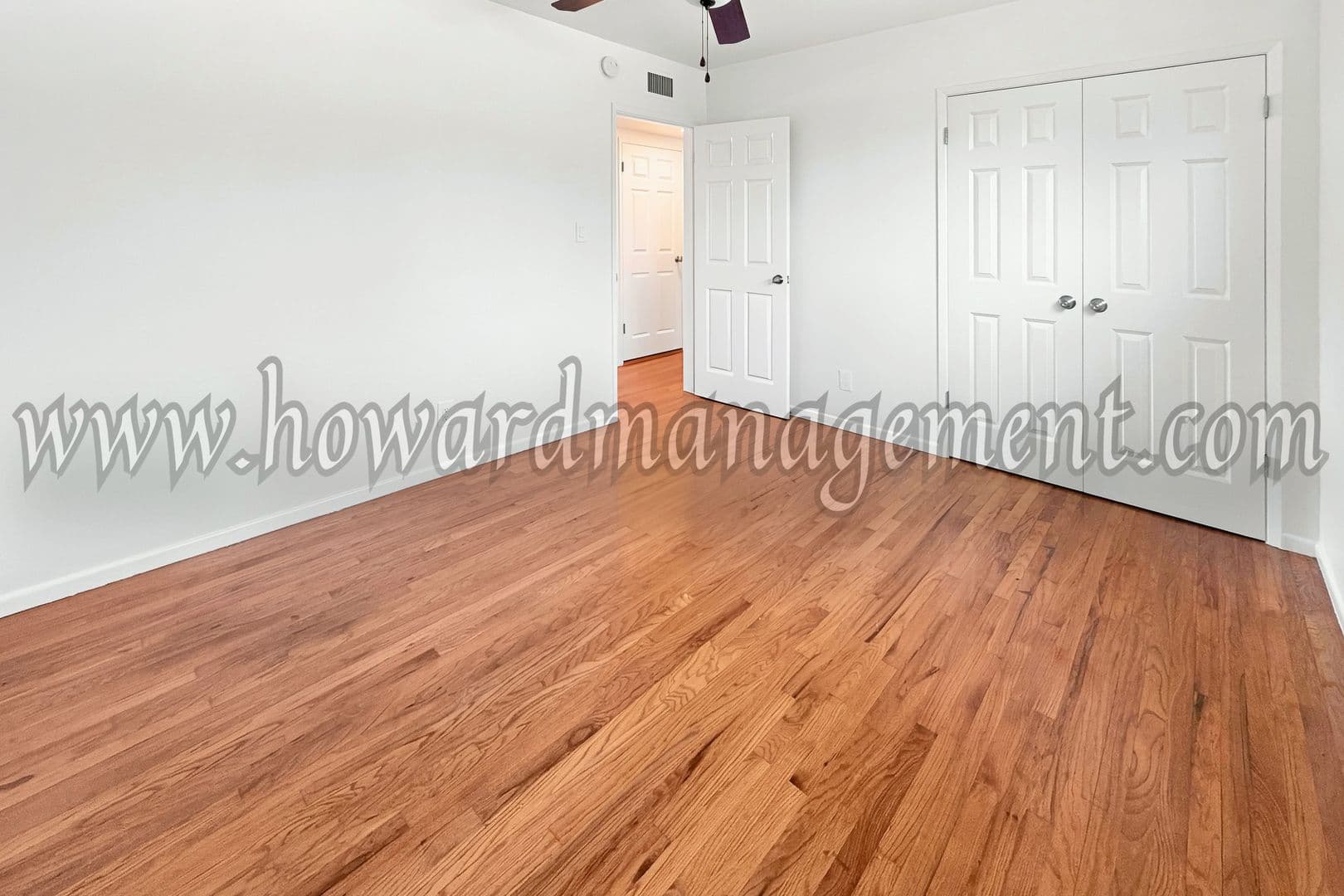 Canoga Park House: 8360 Rudnick Ave