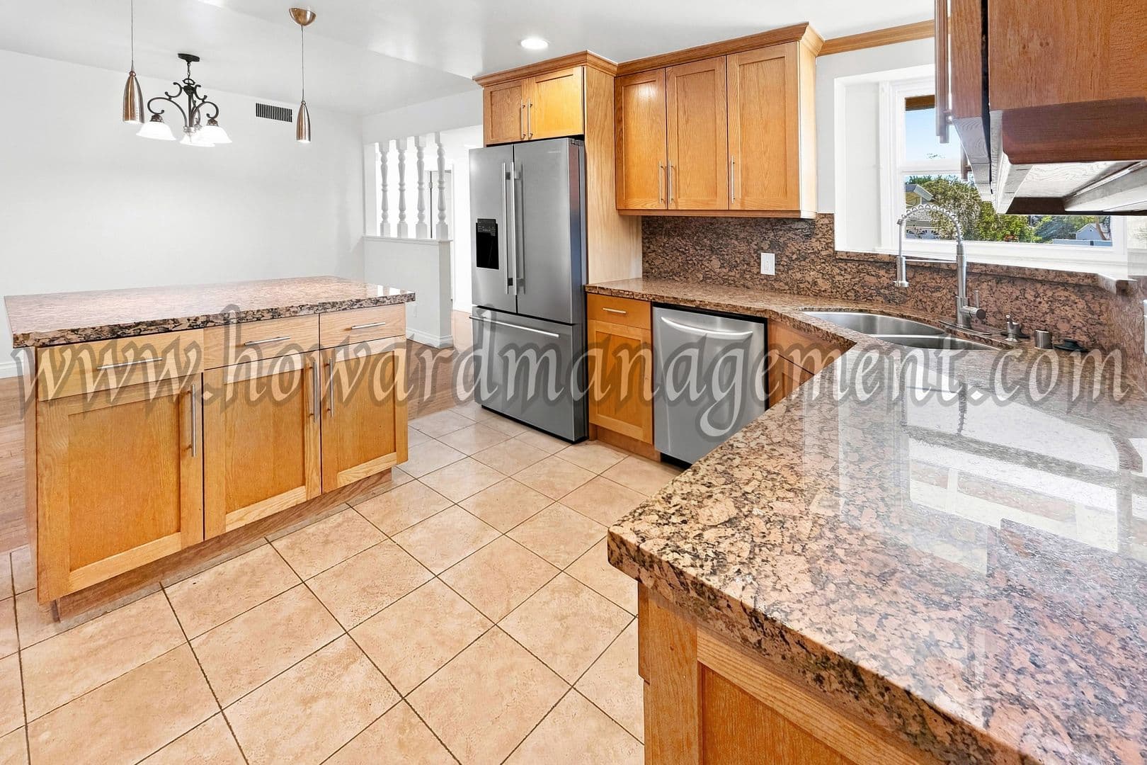 Canoga Park House: 8360 Rudnick Ave