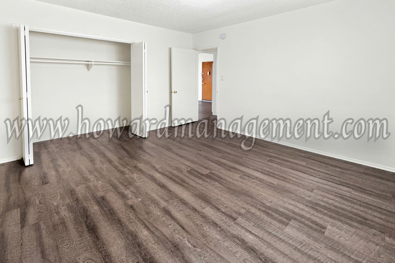 Los Angeles Apartment: 3637 Mentone Ave