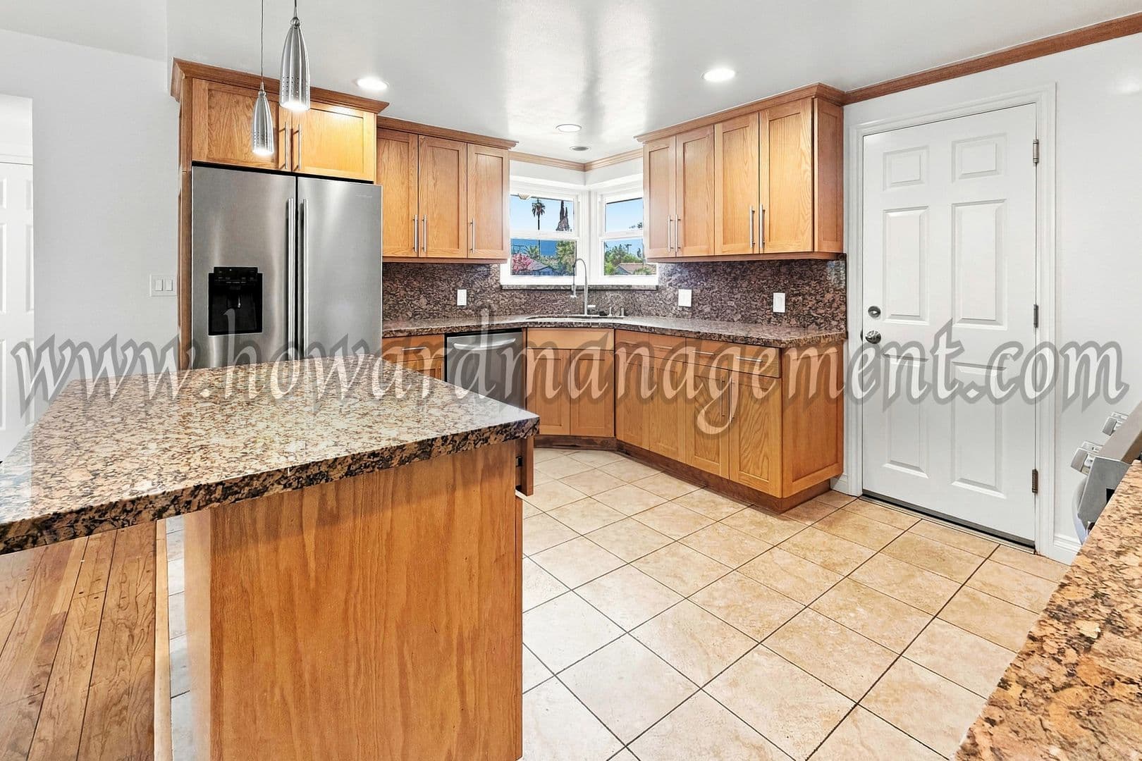 Canoga Park House: 8360 Rudnick Ave