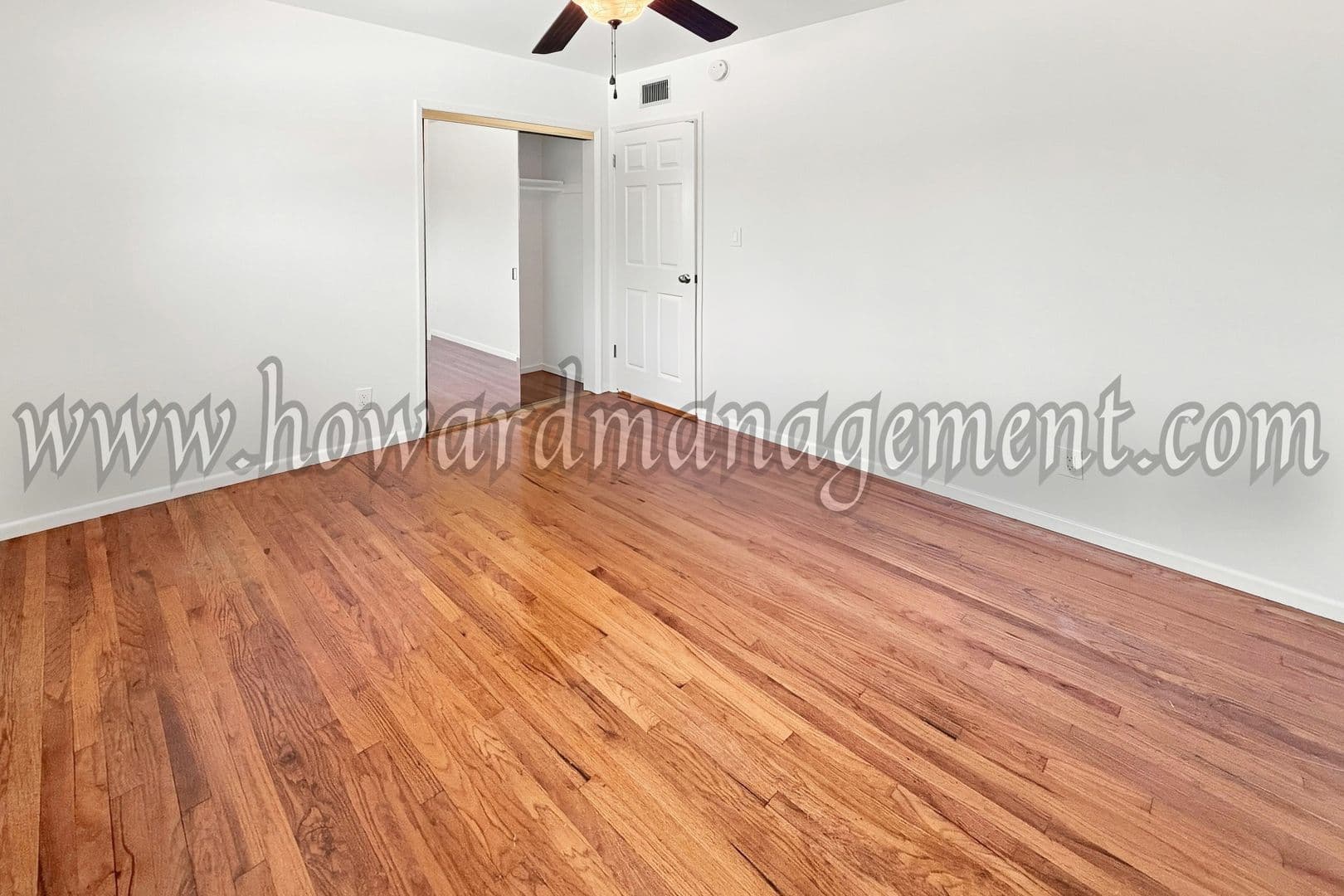 Canoga Park House: 8360 Rudnick Ave