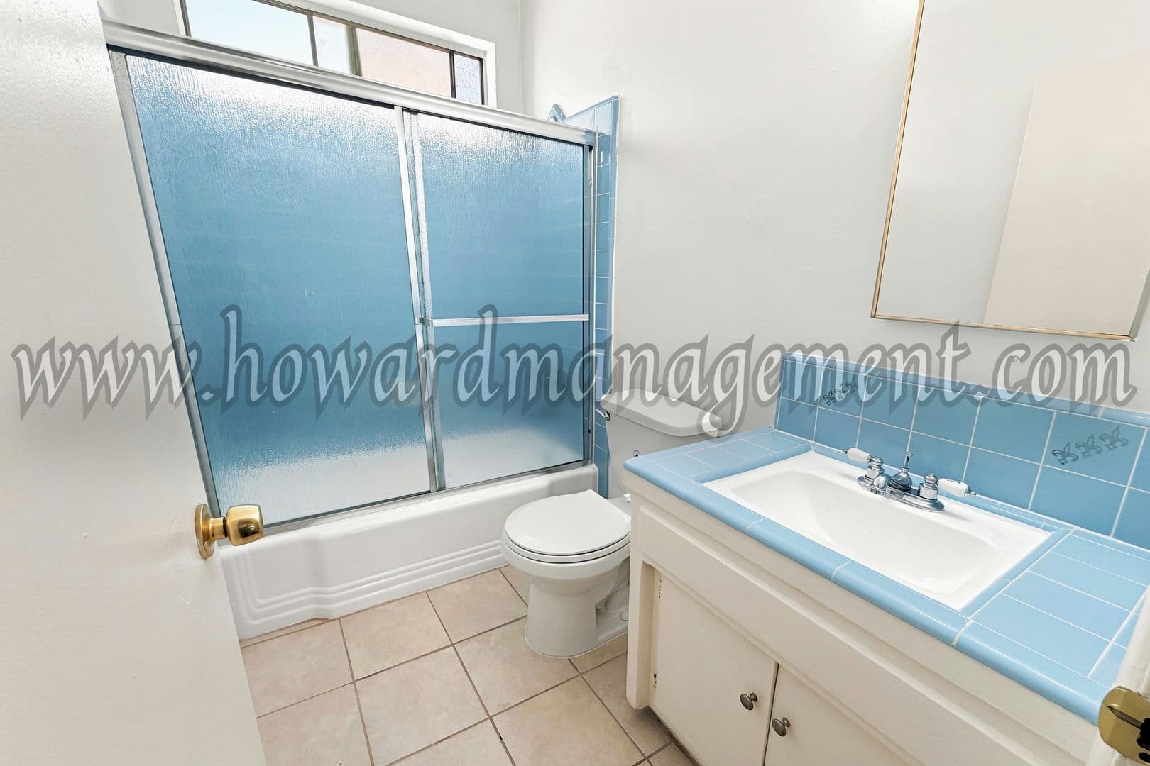 Los Angeles Apartment: 3637 Mentone Ave