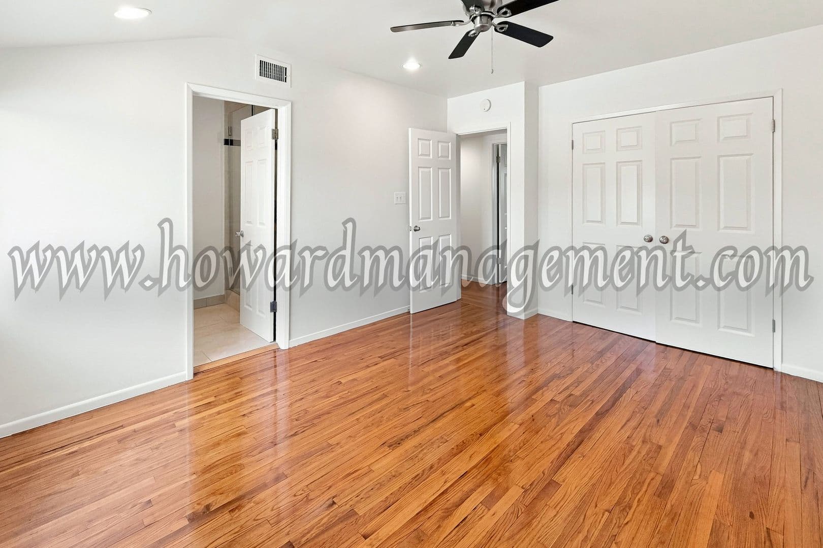 Canoga Park House: 8360 Rudnick Ave