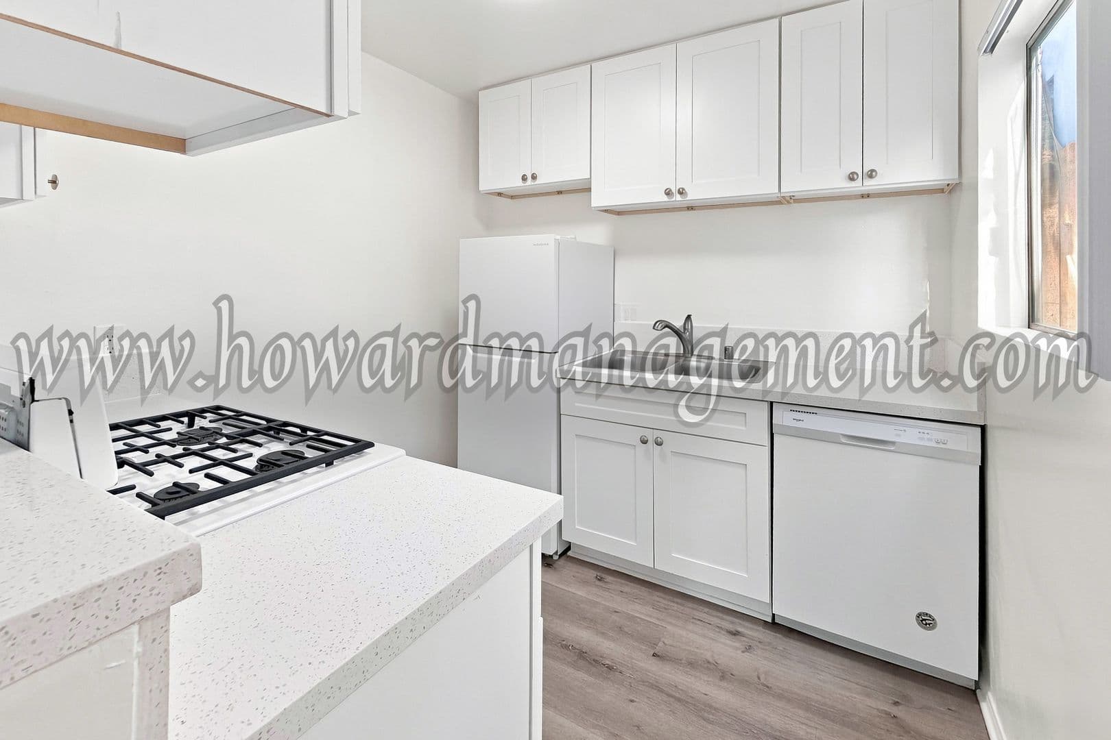 Sherman Oaks Apartment: 5238 Tilden Ave