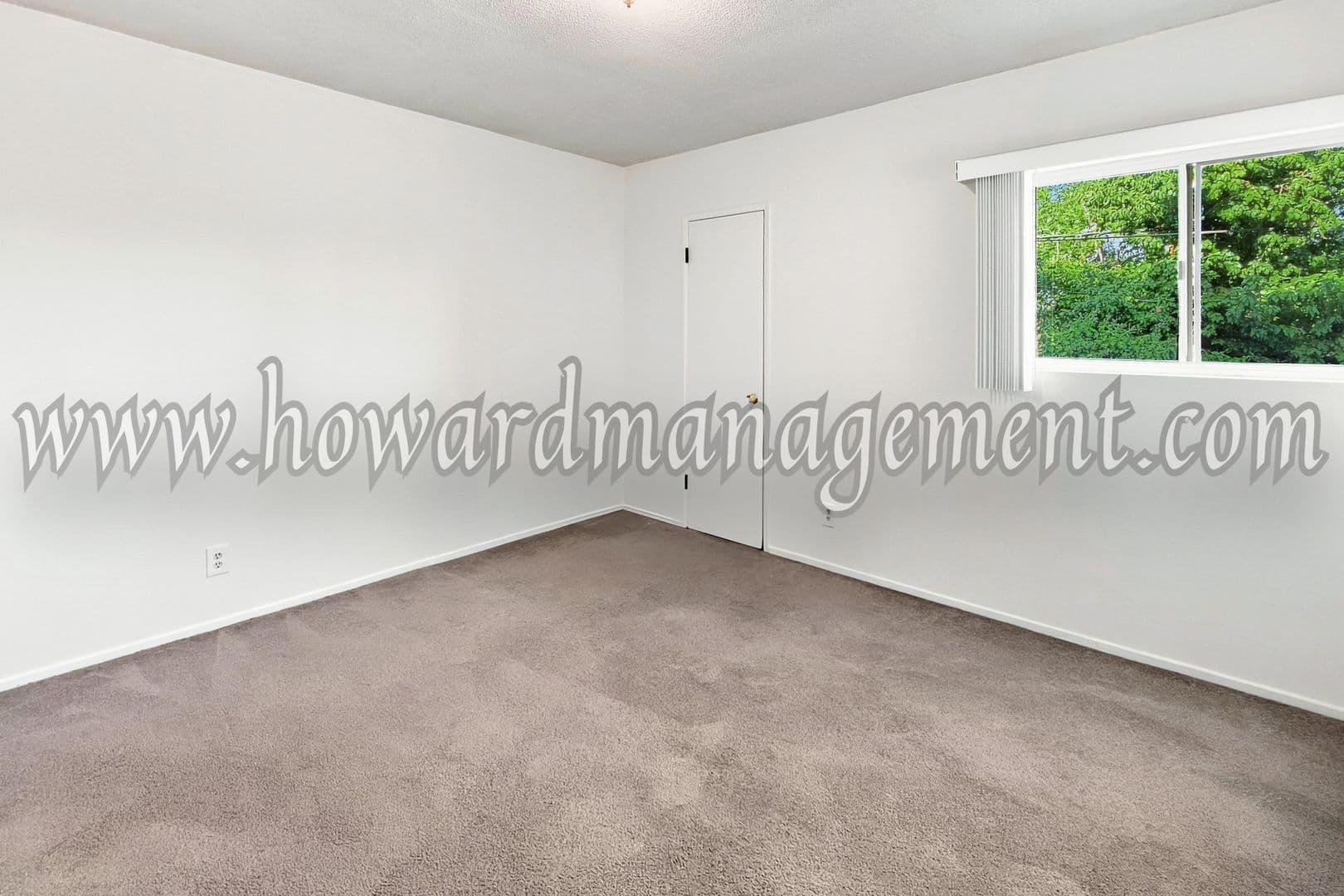 Los Angeles Apartment: 7219-7225 La Cienega