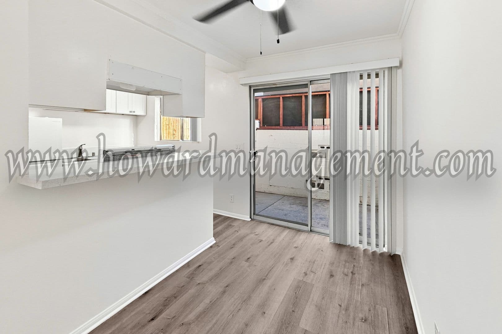 Sherman Oaks Apartment: 5238 Tilden Ave