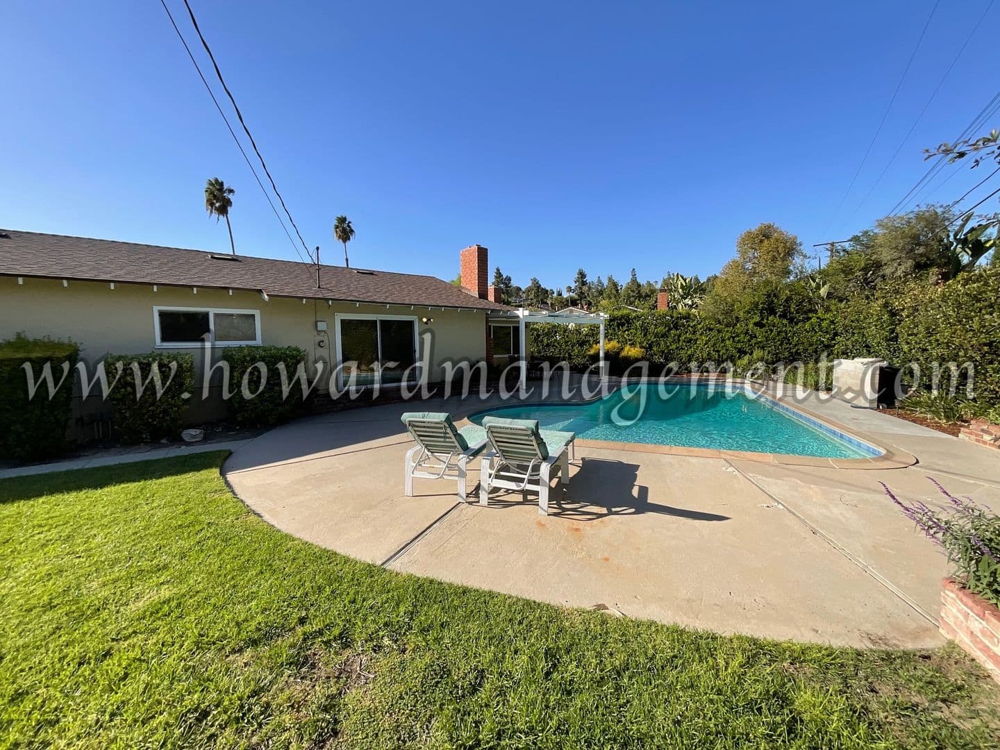 Canoga Park House: 8360 Rudnick Ave