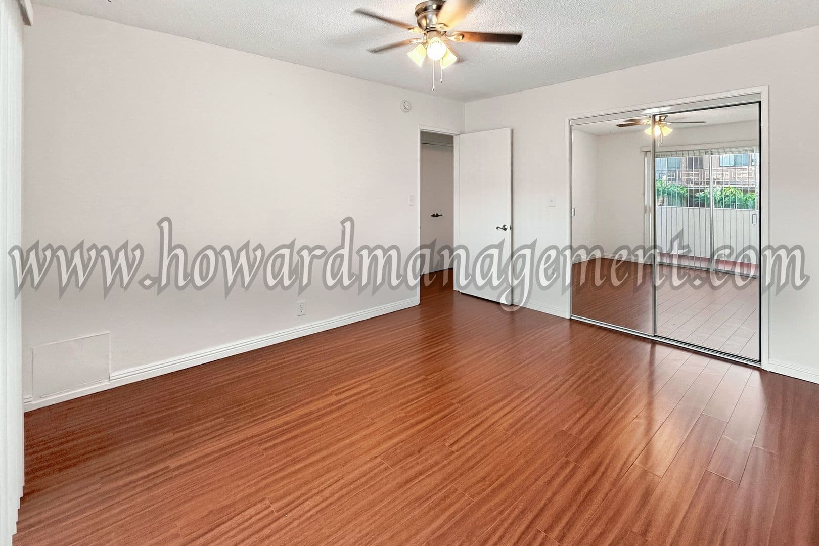 West Hollywood Apartment: 561 N Orlando Ave