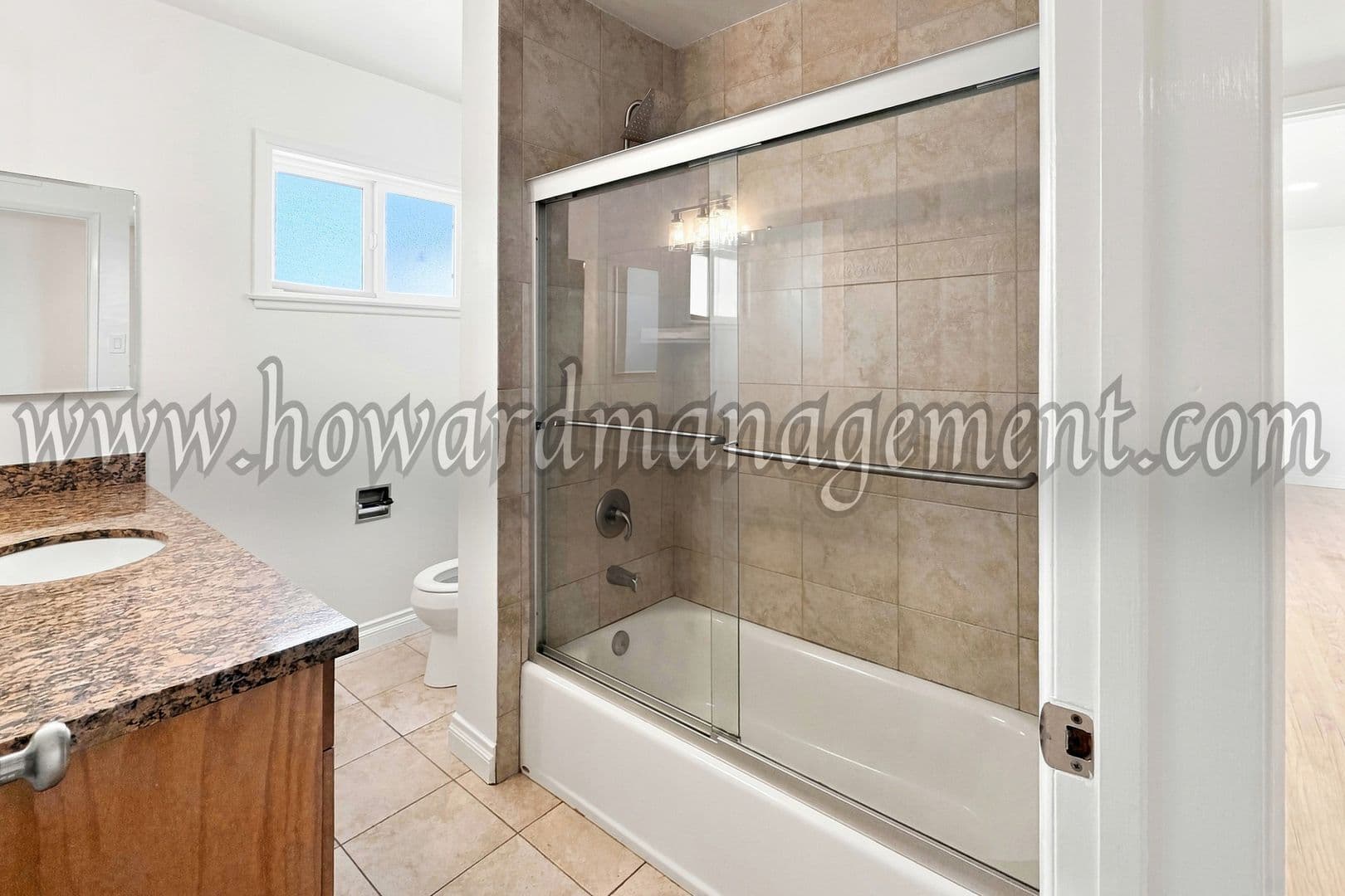 Canoga Park House: 8360 Rudnick Ave