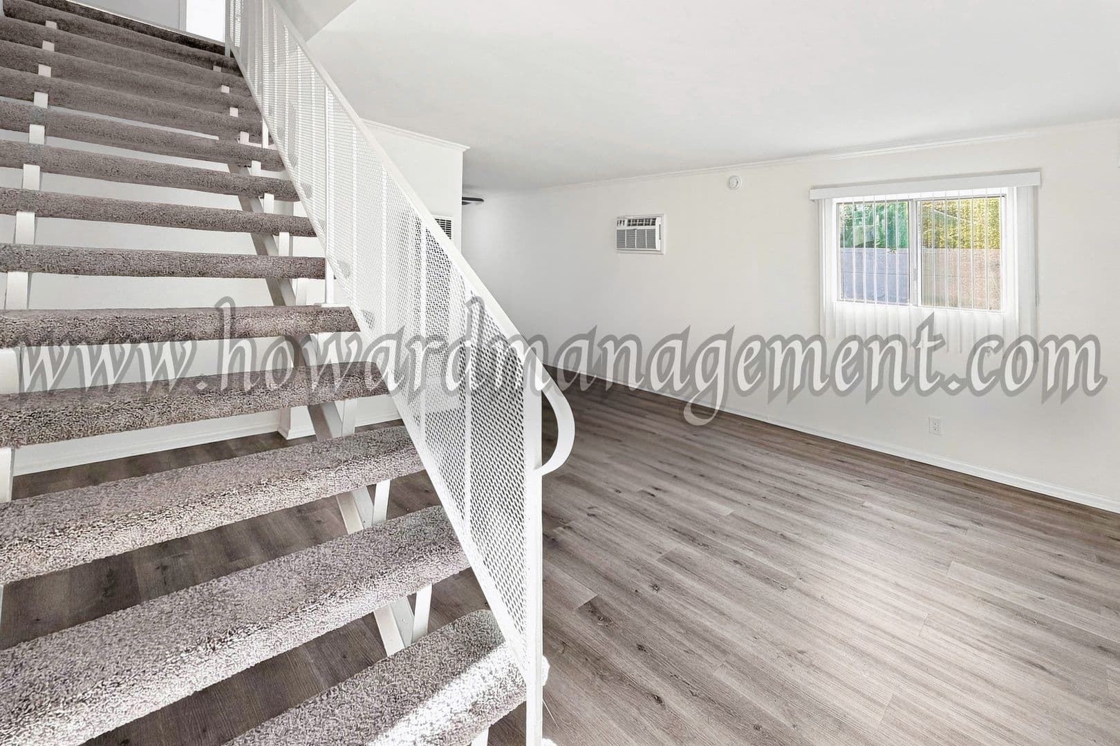 Sherman Oaks Apartment: 5238 Tilden Ave