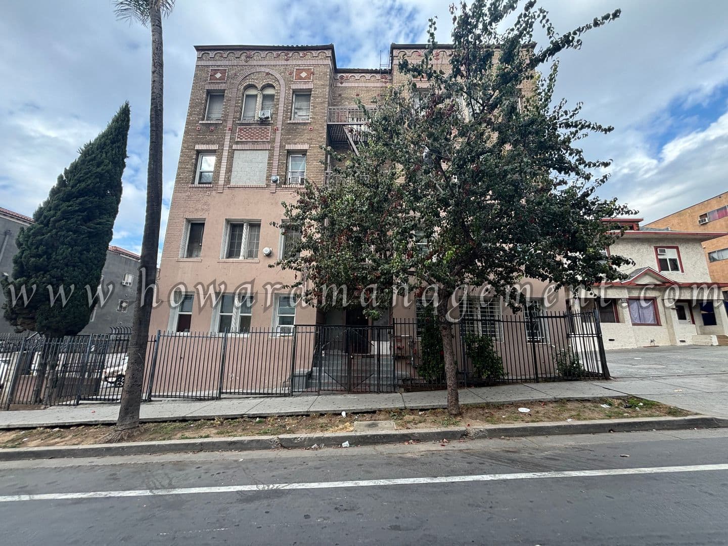 Los Angeles Apartment: 457 Bonnie Brae St
