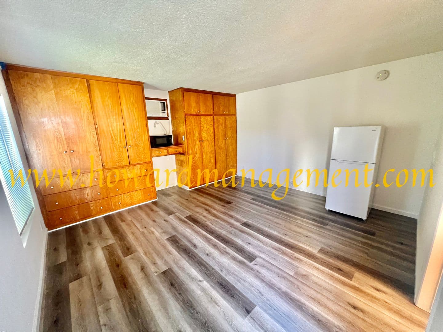Los Angeles Apartment: 845 S Bedford St