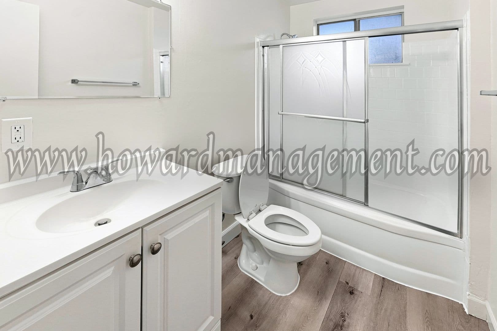 Sherman Oaks Apartment: 5238 Tilden Ave