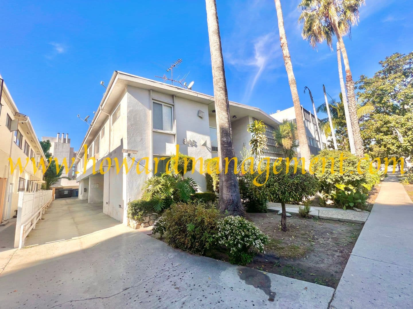 Los Angeles Apartment: 845 S Bedford St