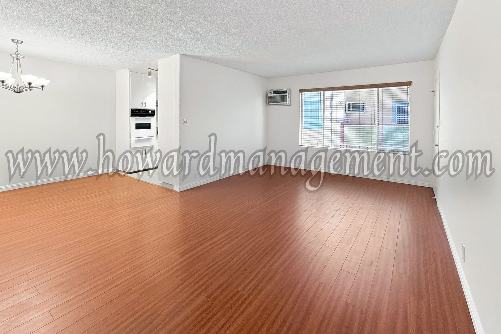 West Hollywood Apartment: 561 N Orlando Ave