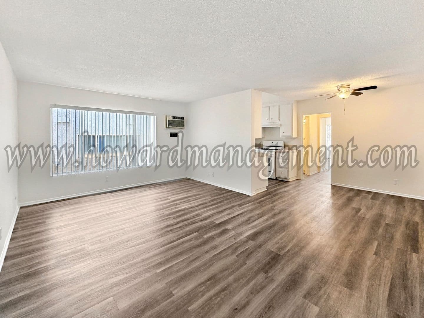 Los Angeles Apartment: 3725 Vinton Ave