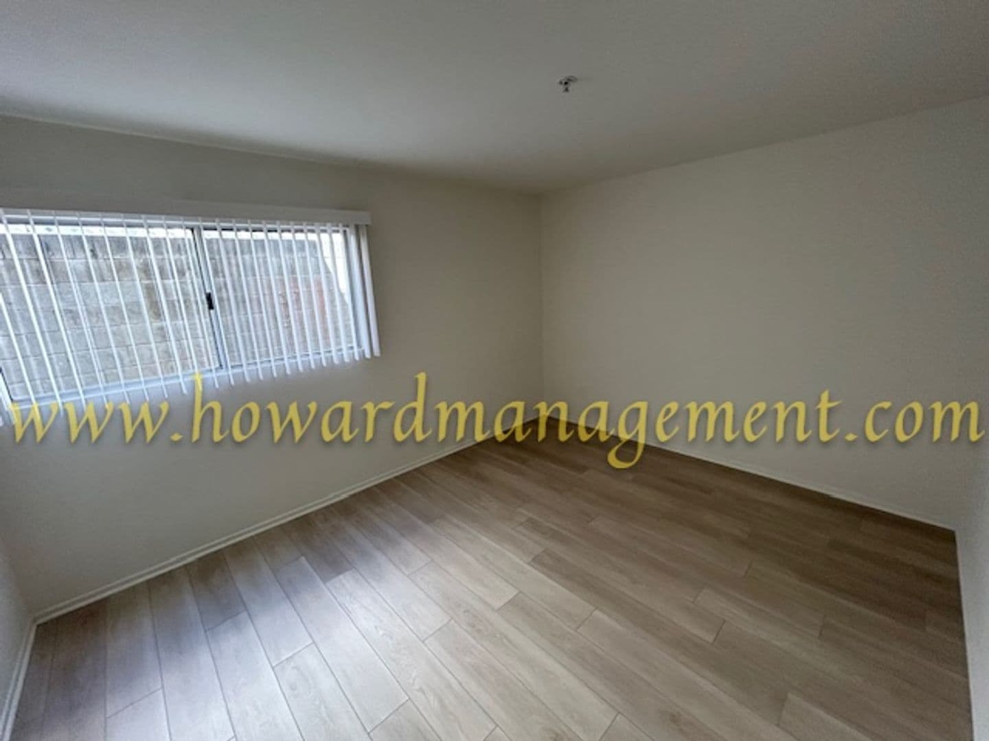 Santa Monica Apartment: 1011 Pico Blvd