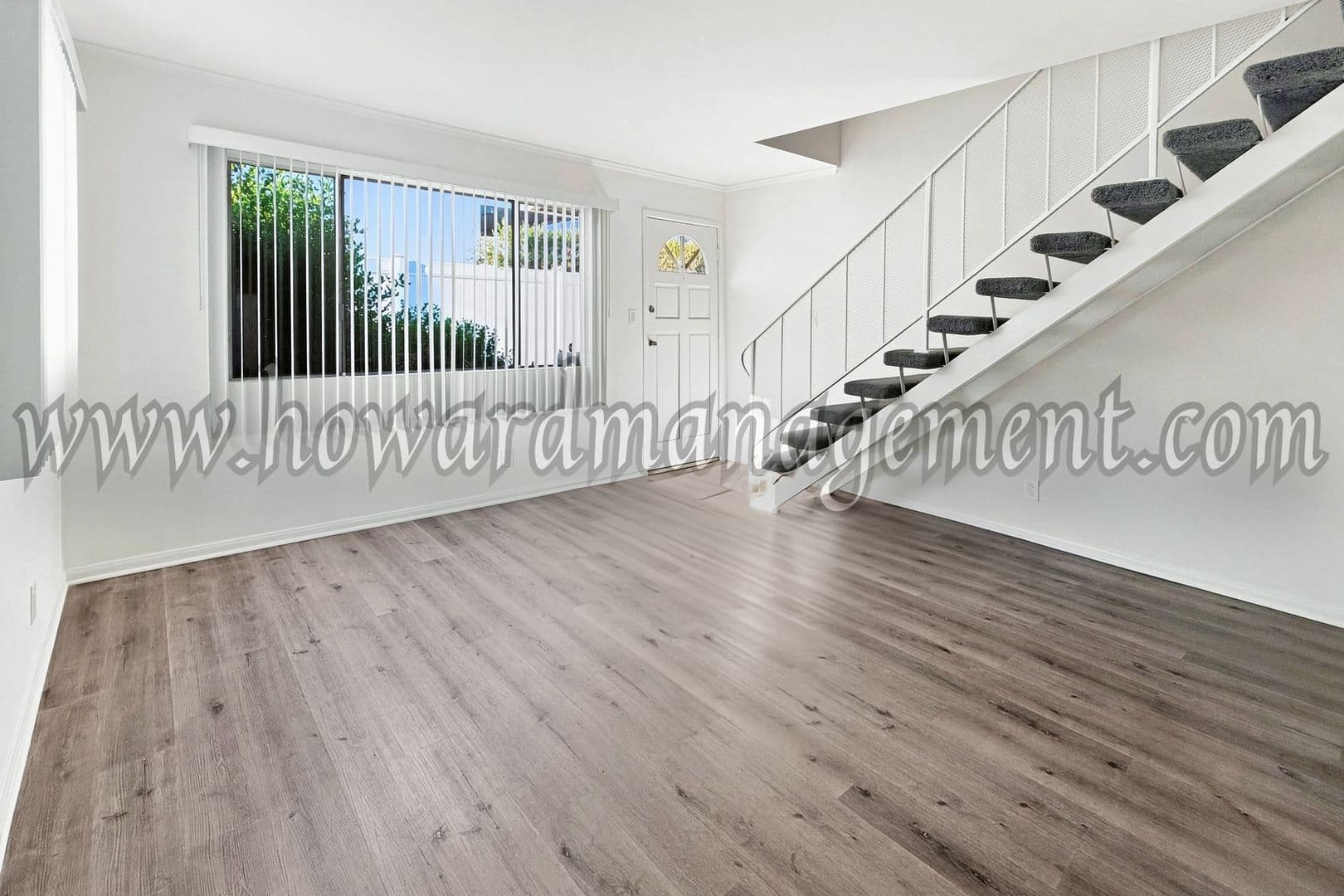 Sherman Oaks Apartment: 5238 Tilden Ave