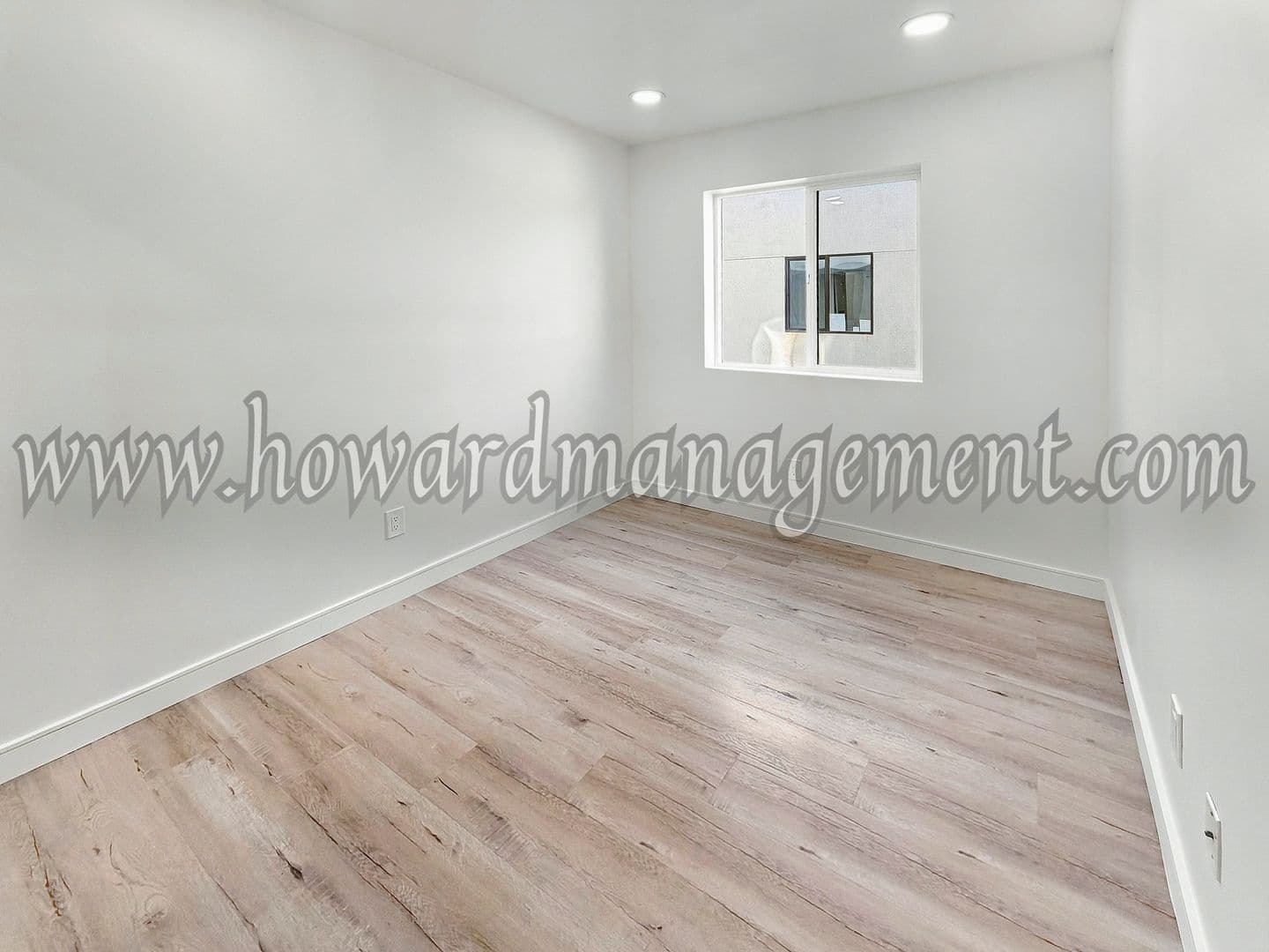 Los Angeles Apartment: 5821 David Ave