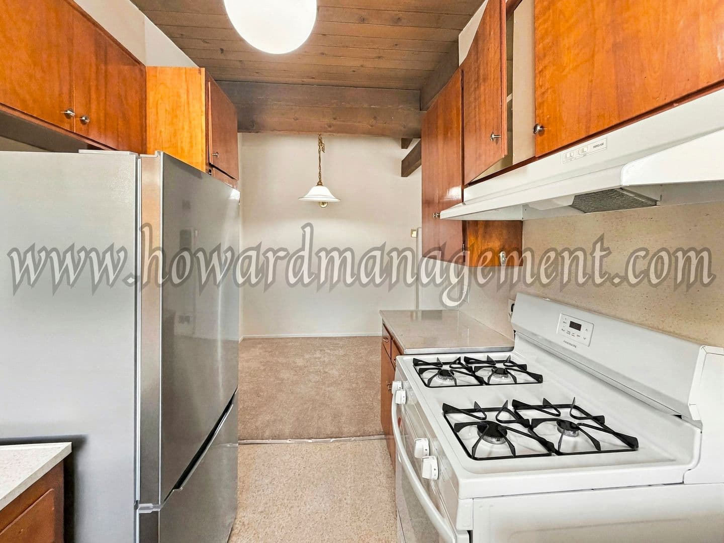 Los Angeles Apartment: 3645 Vinton Ave