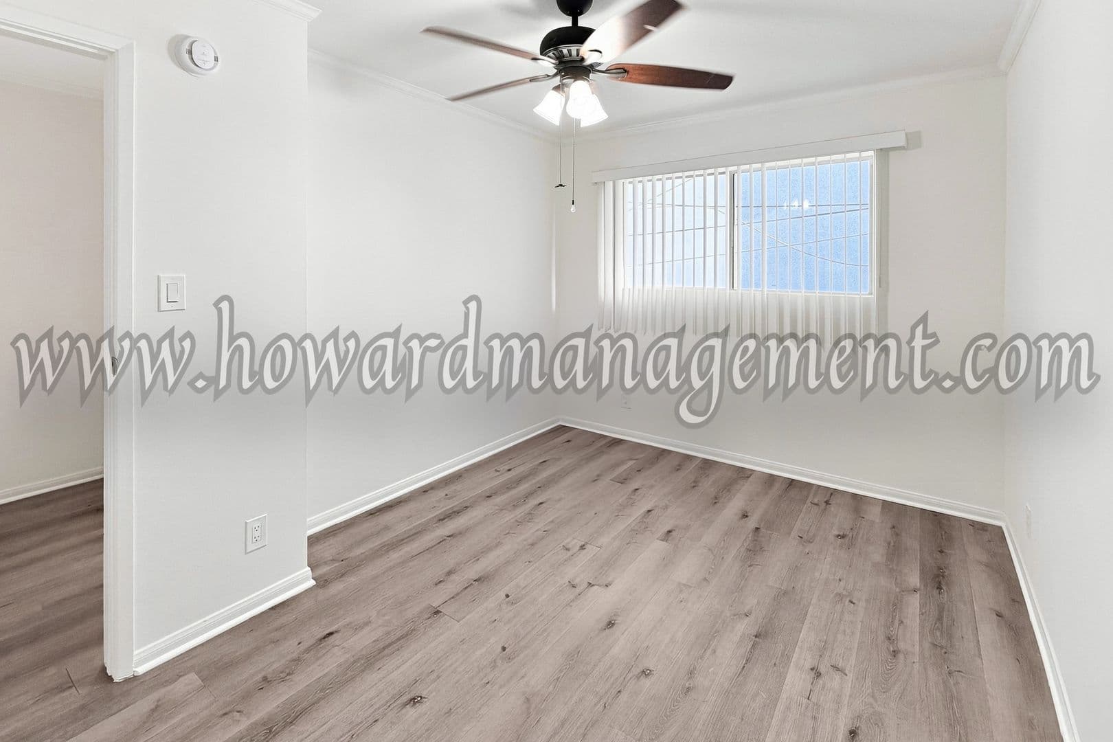 Sherman Oaks Apartment: 5238 Tilden Ave