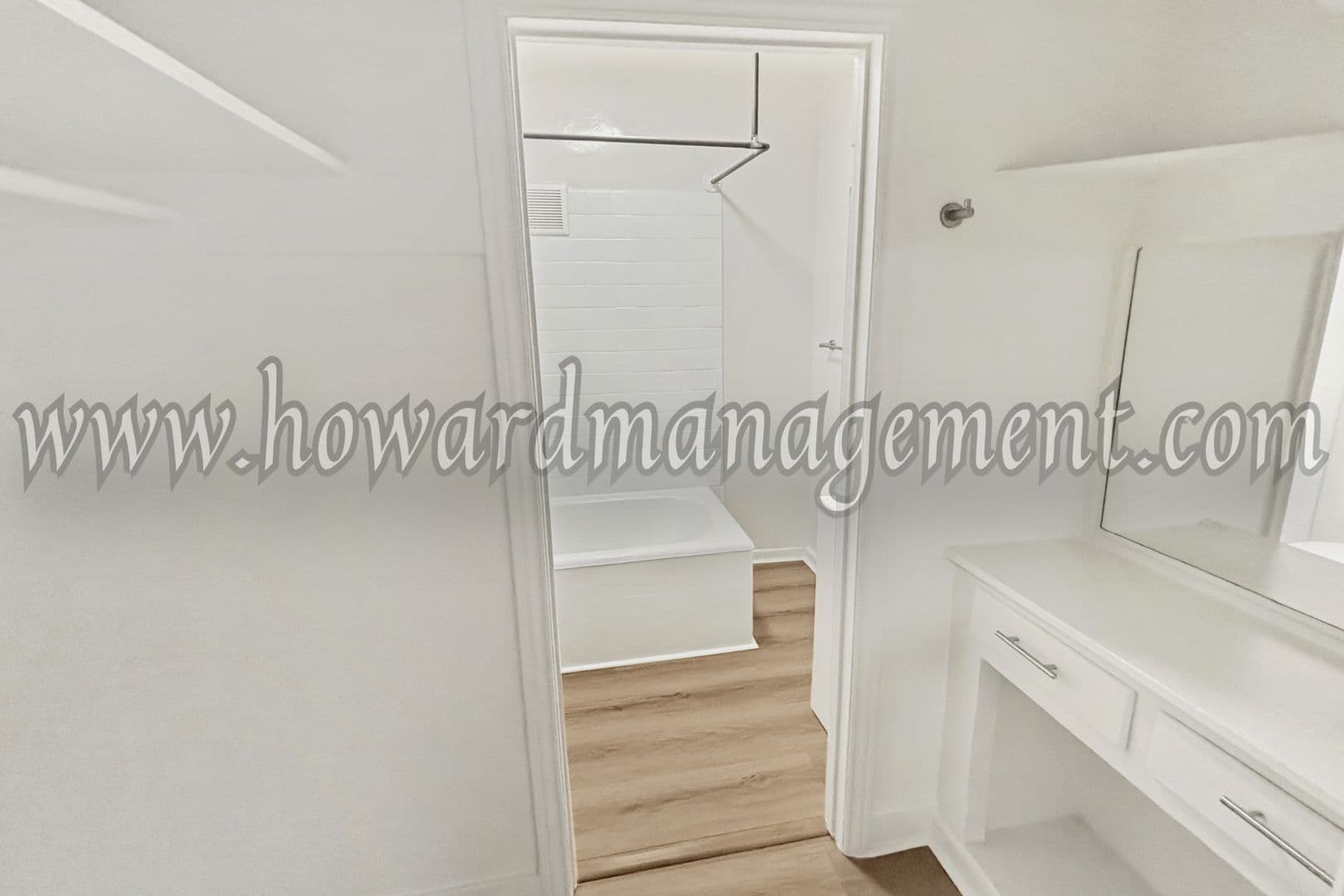 Los Angeles Apartment: 457 Bonnie Brae St