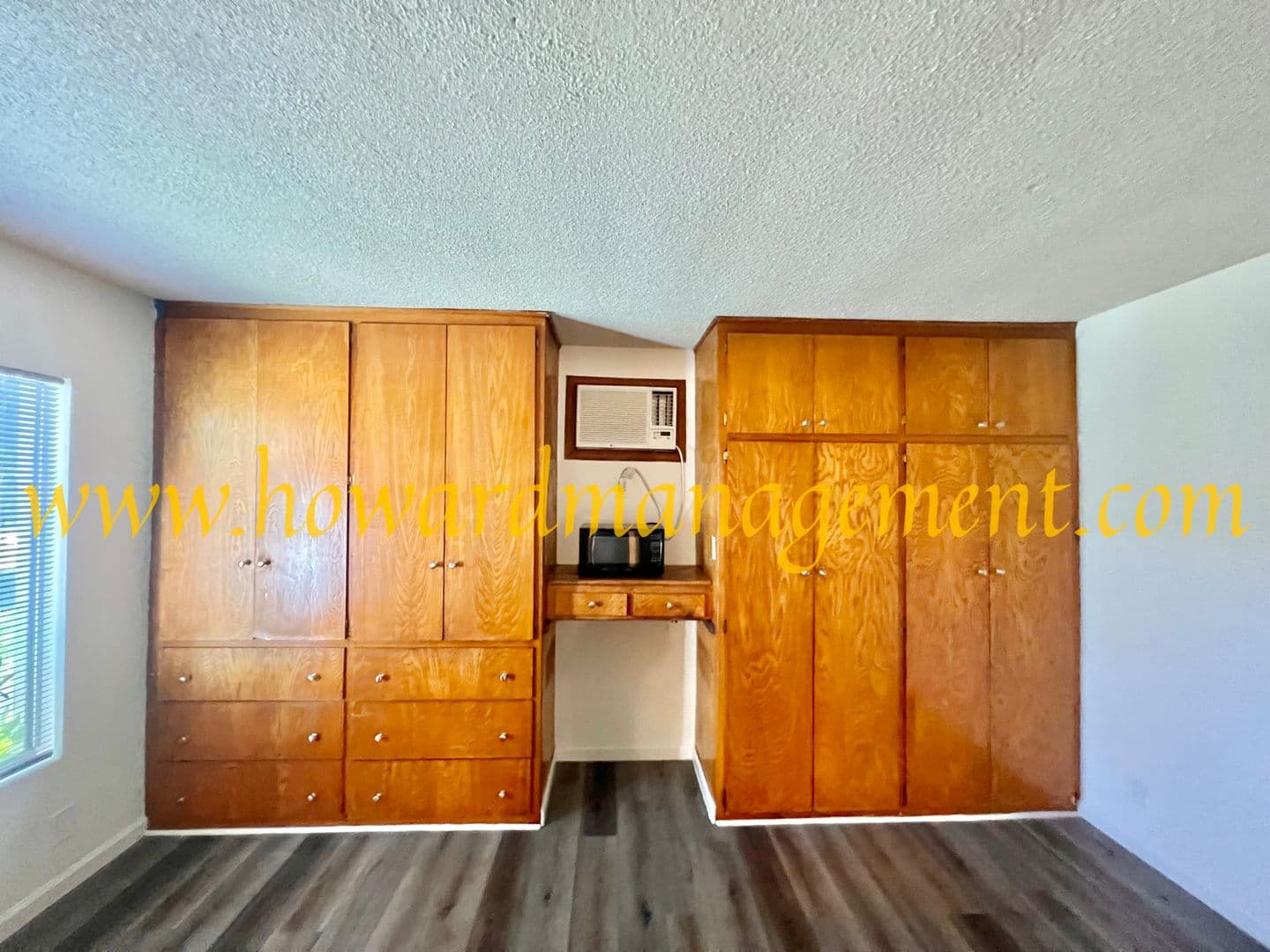 Los Angeles Apartment: 845 S Bedford St
