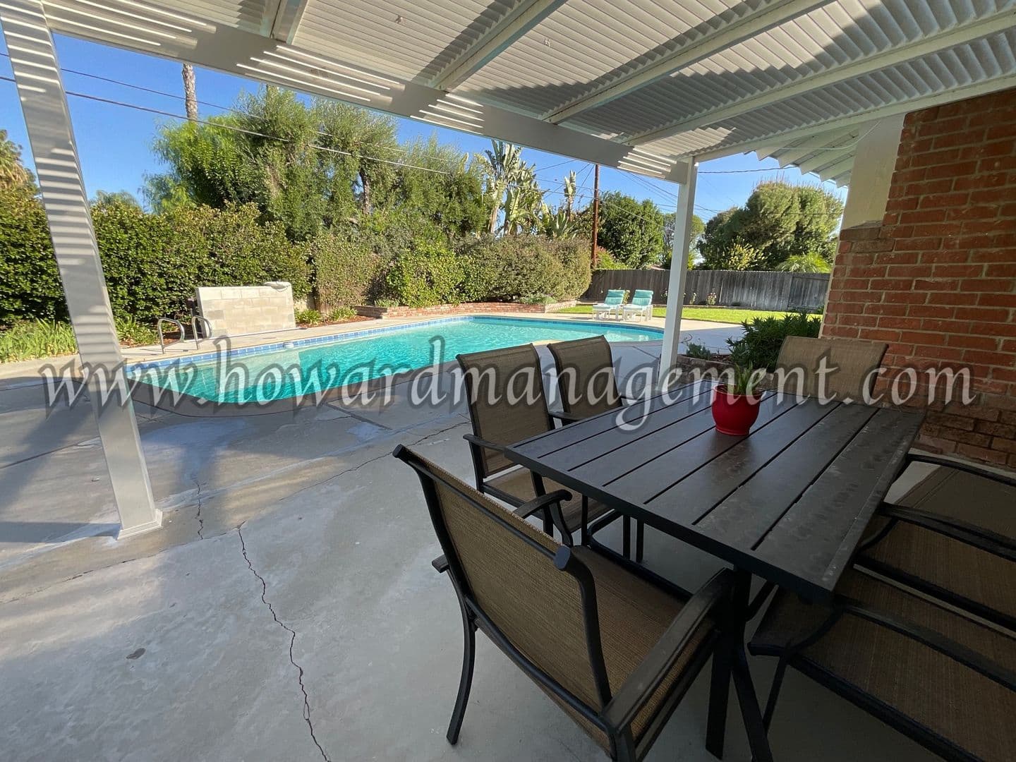 Canoga Park House: 8360 Rudnick Ave