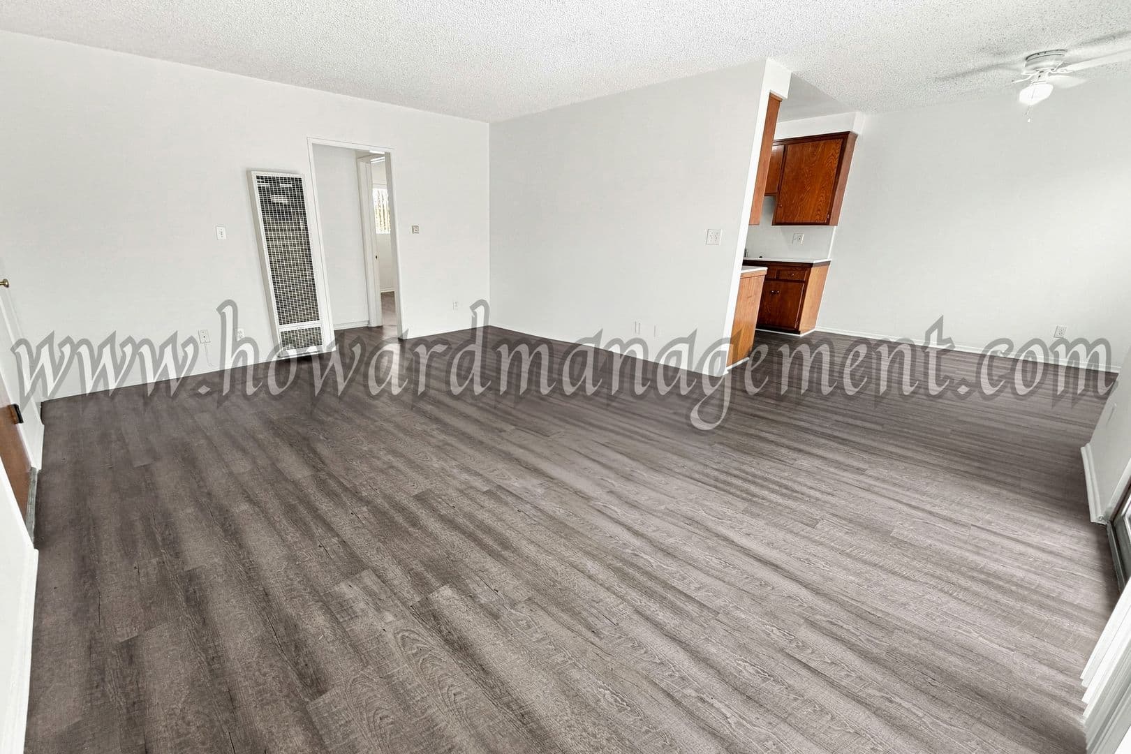 Los Angeles Apartment: 3637 Mentone Ave