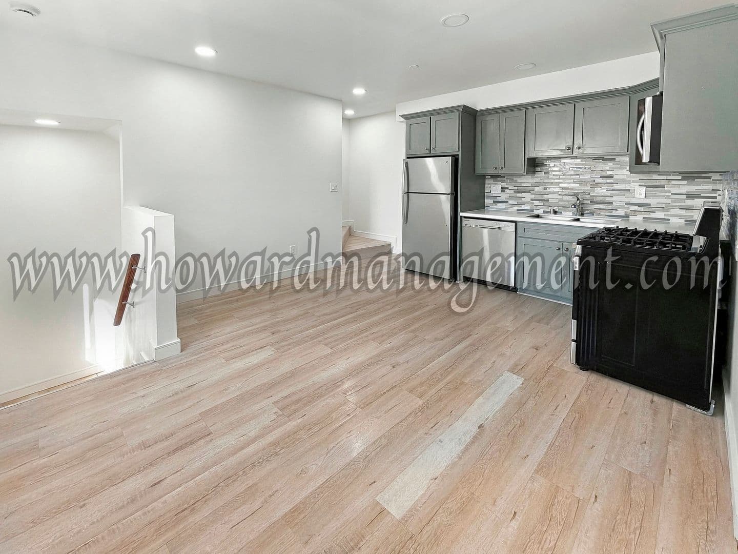 Los Angeles Apartment: 5821 David Ave