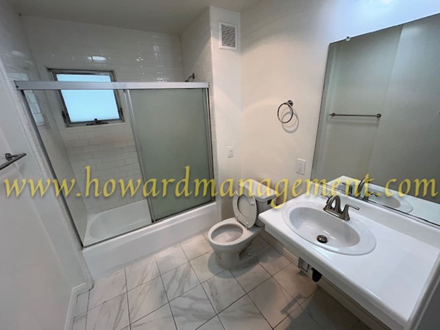 Santa Monica Apartment: 1011 Pico Blvd