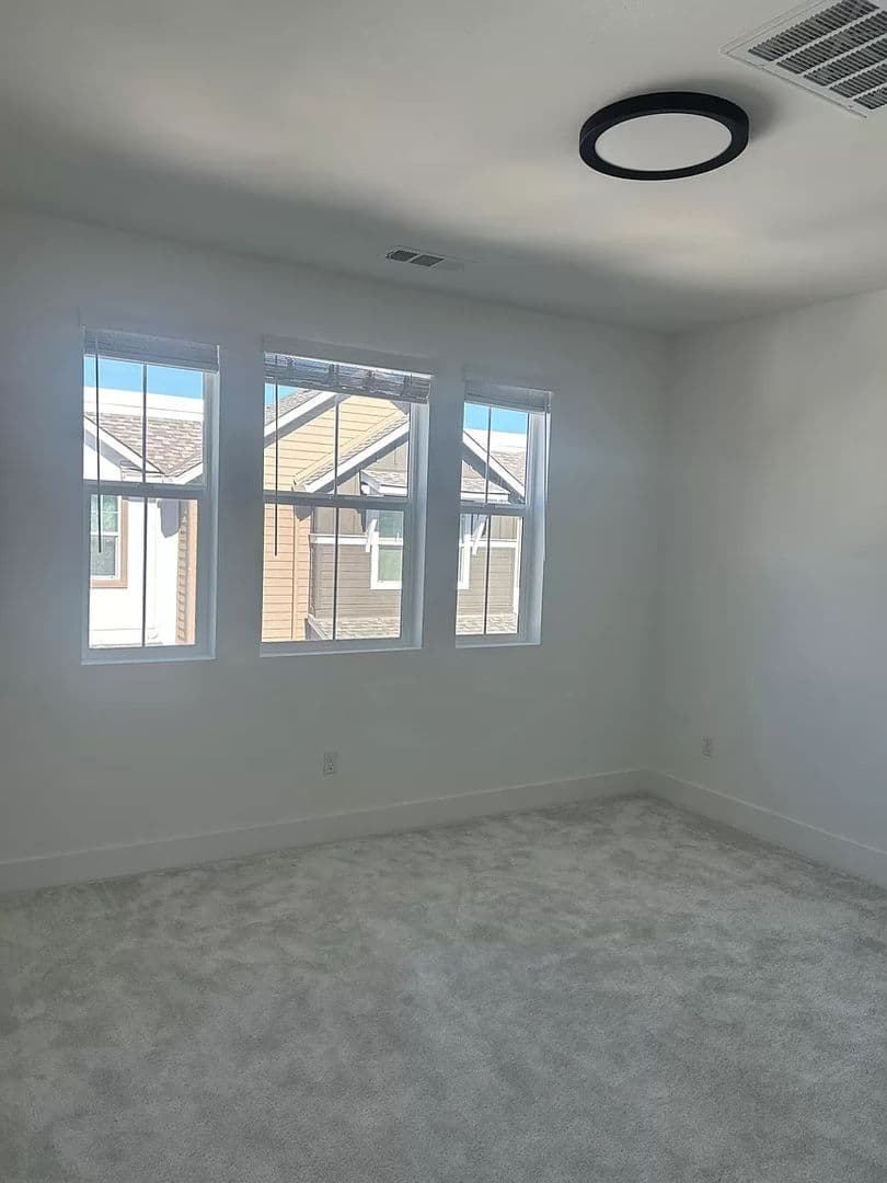 Santa Rosa Townhome: 423 Semillon Ln