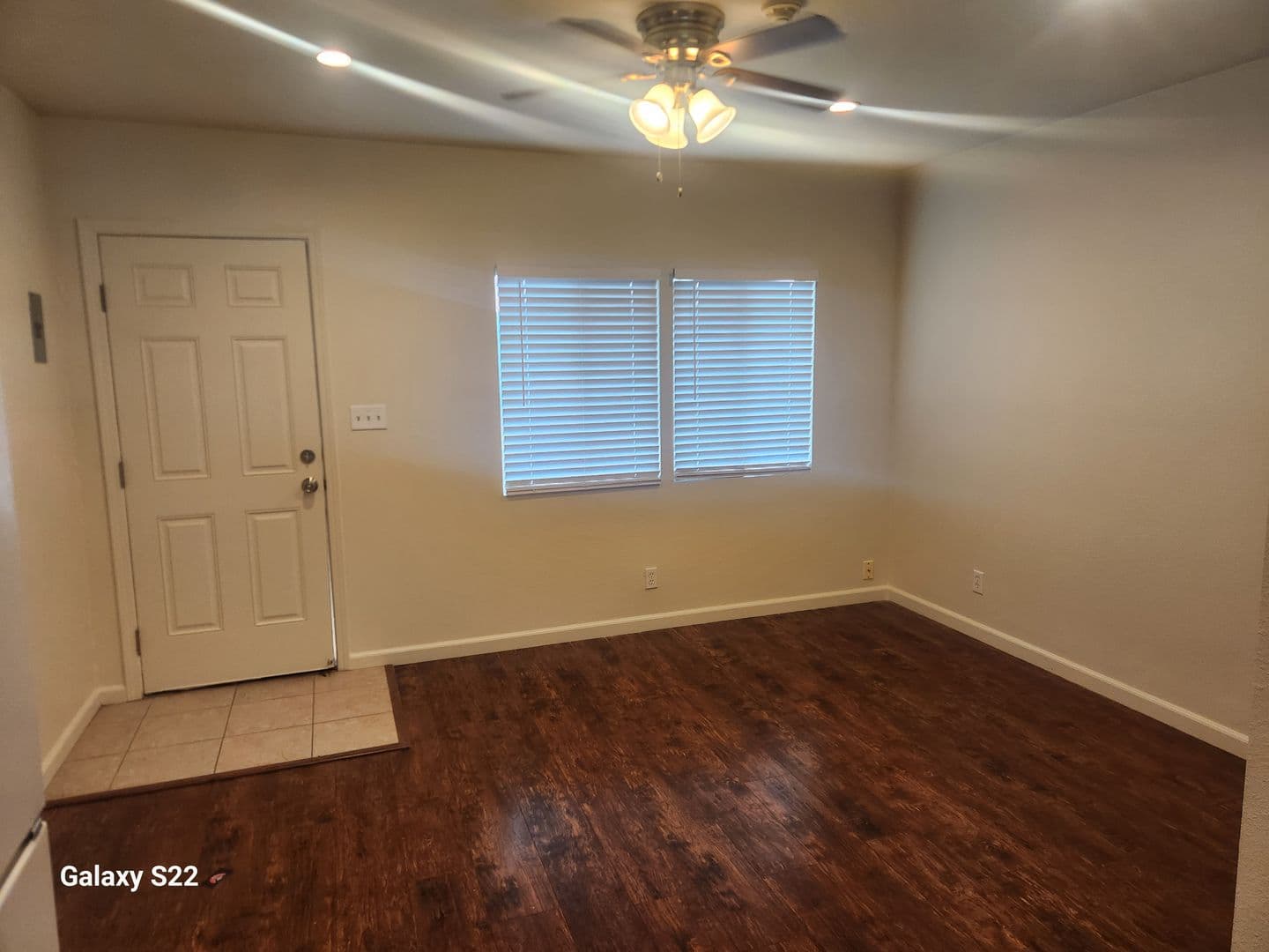 Santa Rosa Apartment: 1015 S A St