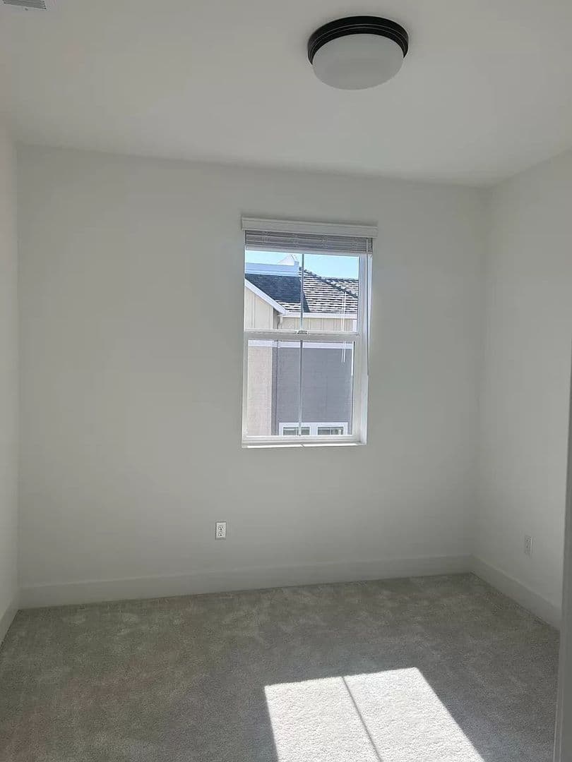 Santa Rosa Townhome: 423 Semillon Ln